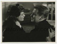 9d223 THIRTY SECONDS OVER TOKYO deluxe 10x13 still '44 Phyllis Thaxter is happy Van Johnson is home