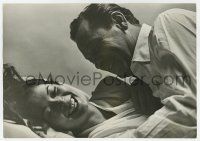 9d233 WORLD OF SUZIE WONG deluxe 9.75x14 still '60 c/u of William Holden & Nancy Kwan laughing!