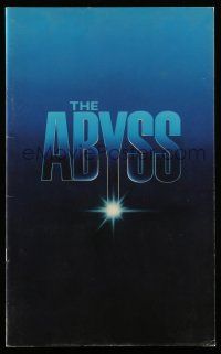 9d667 ABYSS souvenir program book '89 directed by James Cameron, Ed Harris, Mastrantonio