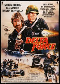 9g463 DELTA FORCE German '86 cool image of Chuck Norris & Lee Marvin firing guns!