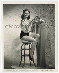 9h487 JANE FRAZEE 8.25x10 still '41 full-length showing off her sexy legs & painting Easter eggs!