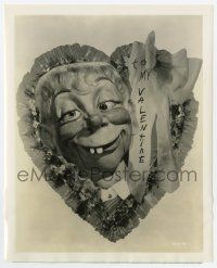 9h986 YOU CAN'T CHEAT AN HONEST MAN 8x10 still '39 Mortimer Snerd sends Valentine's Day greetings!