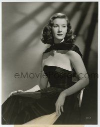 9h569 LOIS MAXWELL 7.75x9.75 still '40s the beautiful newcomer to Hollywood in black dinner gown!