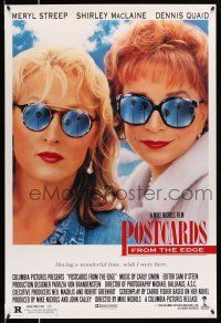 9k558 POSTCARDS FROM THE EDGE 1sh '90 great image of Shirley MacLaine & Meryl Streep w/sunglasses!