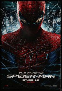 9w039 AMAZING SPIDER-MAN teaser DS 1sh '12 portrait of Andrew Garfield in title role over city!