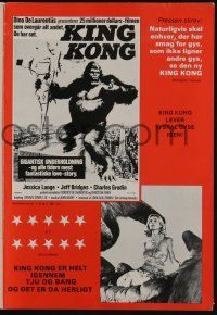 1a499 KING KONG Danish pressbook '76 John Berkey art of BIG Ape on the Twin Towers!