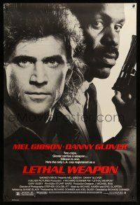1c473 LETHAL WEAPON 1sh '87 great close image of cop partners Mel Gibson & Danny Glover!