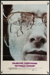 1f813 STRAW DOGS 1sh '72 Sam Peckinpah, full c/u of Dustin Hoffman with broken glasses!