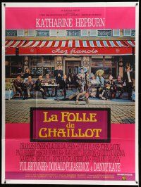 1g705 MADWOMAN OF CHAILLOT French 1p '70 art of Katharine Hepburn & others sitting outside cafe!