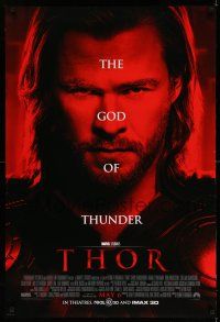 1k773 THOR advance DS 1sh '11 cool image of Chris Hemsworth in the title role!