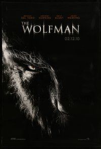 1k837 WOLFMAN teaser DS 1sh '10 cool image of Benicio Del Toro as monster in title role!