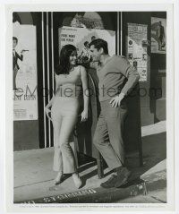 1m702 PAD 8.25x10 still '66 James Farentino flirting with sexy Edy Williams on Hollywood street!