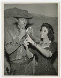 1m745 RAWHIDE TV 7x9.25 still '59 Clint Eastwood looks in mirror held by guest star Linda Cristal!