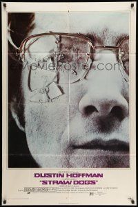 1p872 STRAW DOGS 1sh '72 Sam Peckinpah, full c/u of Dustin Hoffman with broken glasses!