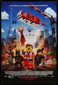 1w470 LEGO MOVIE advance DS 1sh '14 the story of a nobody who saved everybody!