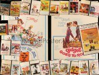 2a128 LOT OF 27 UNFOLDED AND FORMERLY FOLDED WINDOW CARDS '50s-60s a variety of movie images!