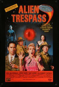 2c028 ALIEN TRESPASS DS 1sh '09 creeping, crawling nightmare of terror, can mankind be saved!