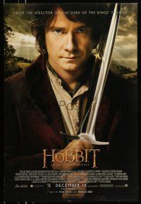 2c365 HOBBIT: AN UNEXPECTED JOURNEY int'l advance DS 1sh '12 great image of Martin Freeman as Bilbo!