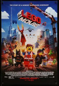 2c474 LEGO MOVIE advance DS 1sh '14 the story of a nobody who saved everybody!