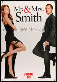 2c552 MR. & MRS. SMITH June 10 teaser 1sh '05 married assassins Brad Pitt & sexy Angelina Jolie!