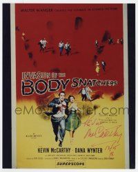 2d0812 KEVIN MCCARTHY signed color 8x10 REPRO still '96 on Invasion of the Body Snatchers 1sh image!
