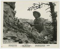 2d0519 KIRK DOUGLAS signed 8x10.25 still '62 c/u with rifle in mountains from Lonely Are the Brave!