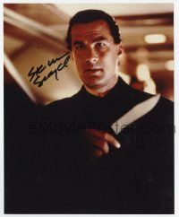 2d0912 STEVEN SEAGAL signed color 8x10 REPRO still '00s great close up holding a big knife!