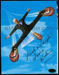 2d0441 LESLIE NIELSEN signed color 8x10 transparency '90s great image from The Naked Gun!
