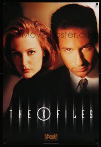 2k119 X-FILES tv poster '93 close-up image of FBI agents David Duchovny & Gillian Anderson!
