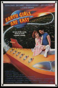 2r211 EARTH GIRLS ARE EASY 1sh '89 great image of Geena Davis & alien Jeff Goldblum on space ship!
