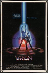 2r792 TRON 1sh '82 Jeff Bridges, cool image of Bruce Boxleitner in title role & sexy Cindy Morgan!