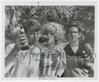2s089 AMERICAN GRAFFITI 8x10 still '73 Ron Howard, Candy Clark & Charlie Martin Smith with beers!