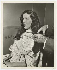 2s193 CAUSE FOR ALARM candid deluxe 8x10 still '50 Loretta Young cutting her famous long hair!