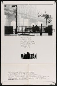 2t583 MANHATTAN style B 1sh '79 classic image of Woody Allen & Diane Keaton by bridge!