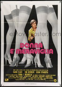 3p662 IN PRAISE OF OLDER WOMEN Italian 1p '79 different art of Tom Berenger surrounded by sexy legs