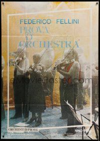 3p730 ORCHESTRA REHEARSAL Italian 1p '79 Federico Fellini's Prova d'orchestra, image of violinists!