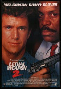 3s074 LETHAL WEAPON 2 1sh '89 great close-up image of cops Mel Gibson & Danny Glover!