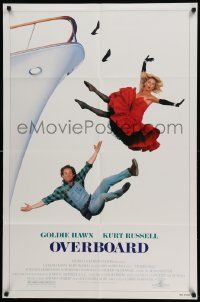 3z655 OVERBOARD 1sh '87 wacky image of Goldie Hawn & Kurt Russell falling off ship!