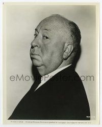 4d207 ALFRED HITCHCOCK 8x10 still '64 head & shoulders semi-profile portrait from Marnie!