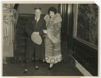 4d248 CHARLIE CHAPLIN/LITA GREY 6.75x8.5 news photo '25 only published photo newlyweds posed for!