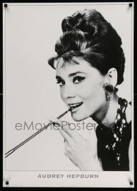 4j756 AUDREY HEPBURN 24x34 English commercial poster '95 wonderful smoking close up of the actress