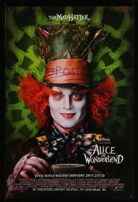 4k035 ALICE IN WONDERLAND advance DS 1sh '10 close-up image of Johnny Depp as the Mad Hatter!