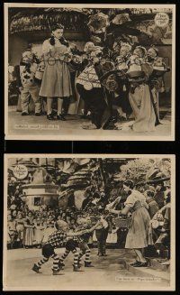 4r022 WIZARD OF OZ 2 Spanish 7.75x9.75 stills '45 different images of Judy Garland and munchkins!