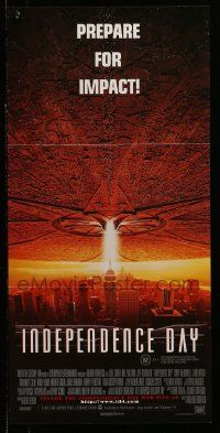4r338 INDEPENDENCE DAY Aust daybill '96 great image of enormous alien ship over New York City!
