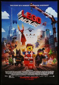 4w529 LEGO MOVIE advance DS 1sh '14 the story of a nobody who saved everybody!