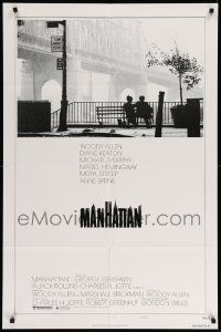 5b584 MANHATTAN style B 1sh '79 classic image of Woody Allen & Diane Keaton by bridge!