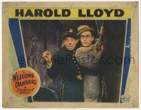 5c980 WELCOME DANGER LC '29 wacky c/u of scared Noah Young clutching Harold Lloyd holding rope!
