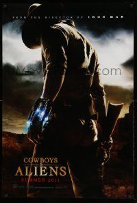 5g197 COWBOYS & ALIENS teaser DS 1sh '11 Summer style, cool image of Daniel Craig w/ alien weapon!