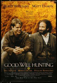 5g346 GOOD WILL HUNTING 1sh '97 great image of smiling Matt Damon & Robin Williams!