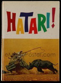 5h557 HATARI hardcover souvenir program book '62 Howard Hawks, great images of John Wayne in Africa!
